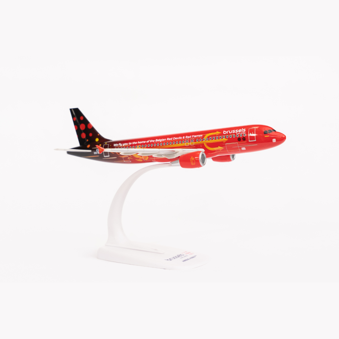 Brussels Airlines A320-200 OO-SNO “Trident 2”, 1:200 (snapfit)