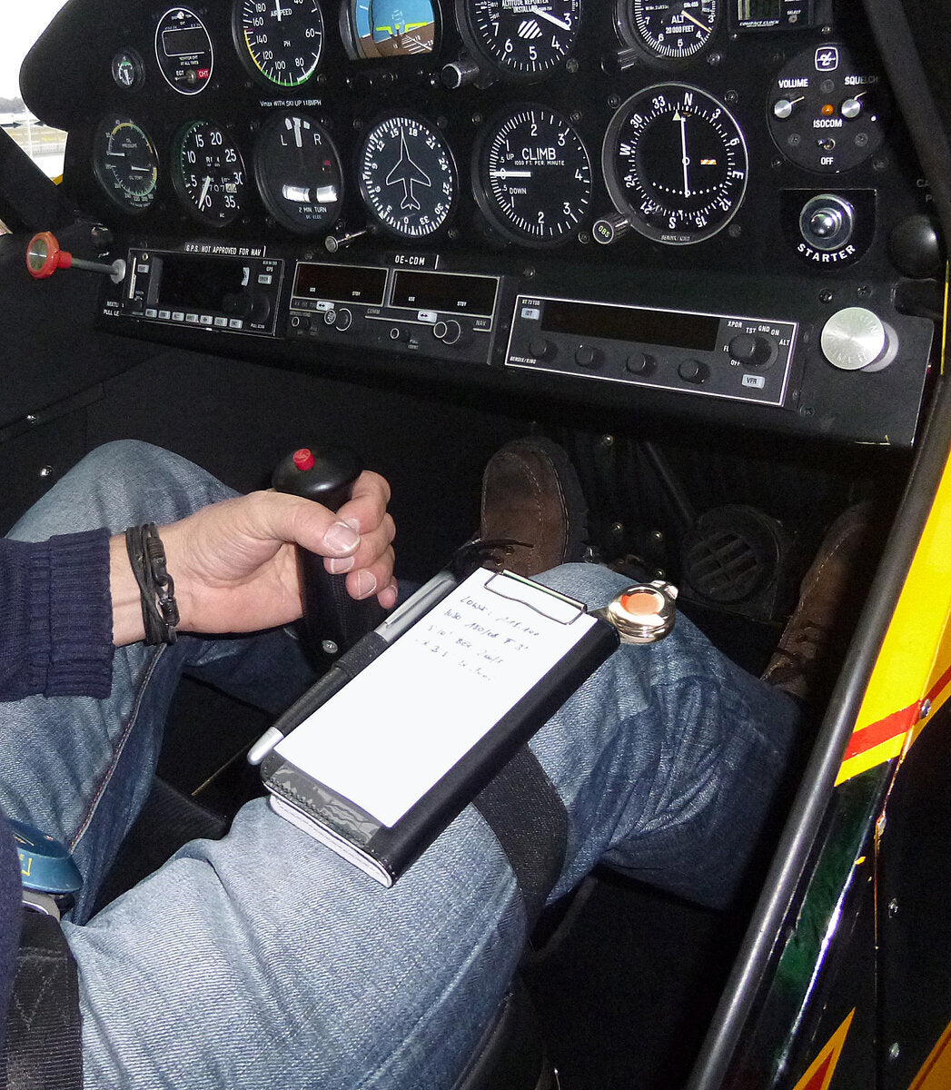 Design 4 Pilots i-Pilot PHONE Plus Kneeboard