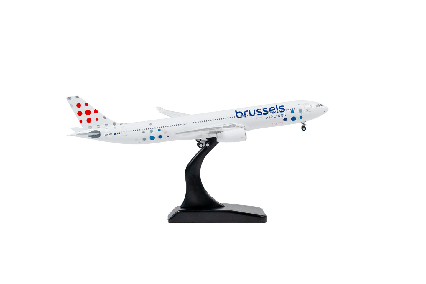 Brussels Airlines A330-300 OO-SFB, 1:400 (metal monoblock)