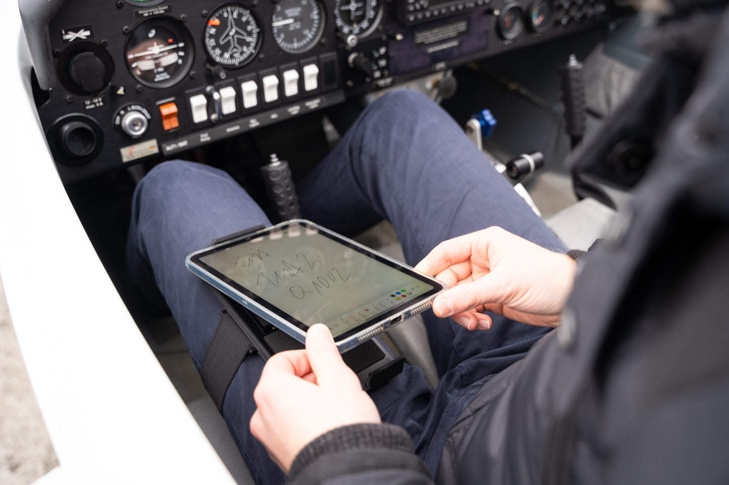Cumoli Tablet Mini Universal Kneeboard