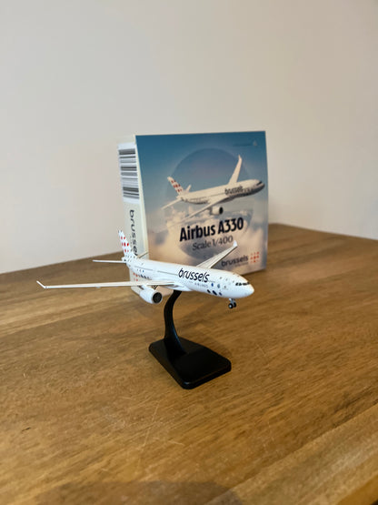 Brussels Airlines A330-300 OO-SFB, 1:400 (metal monoblock)