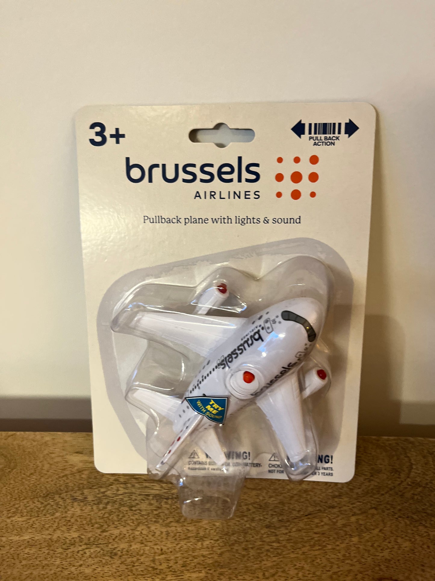 Brussels Airlines Airbus A320 Pullback Aircraft (toy)